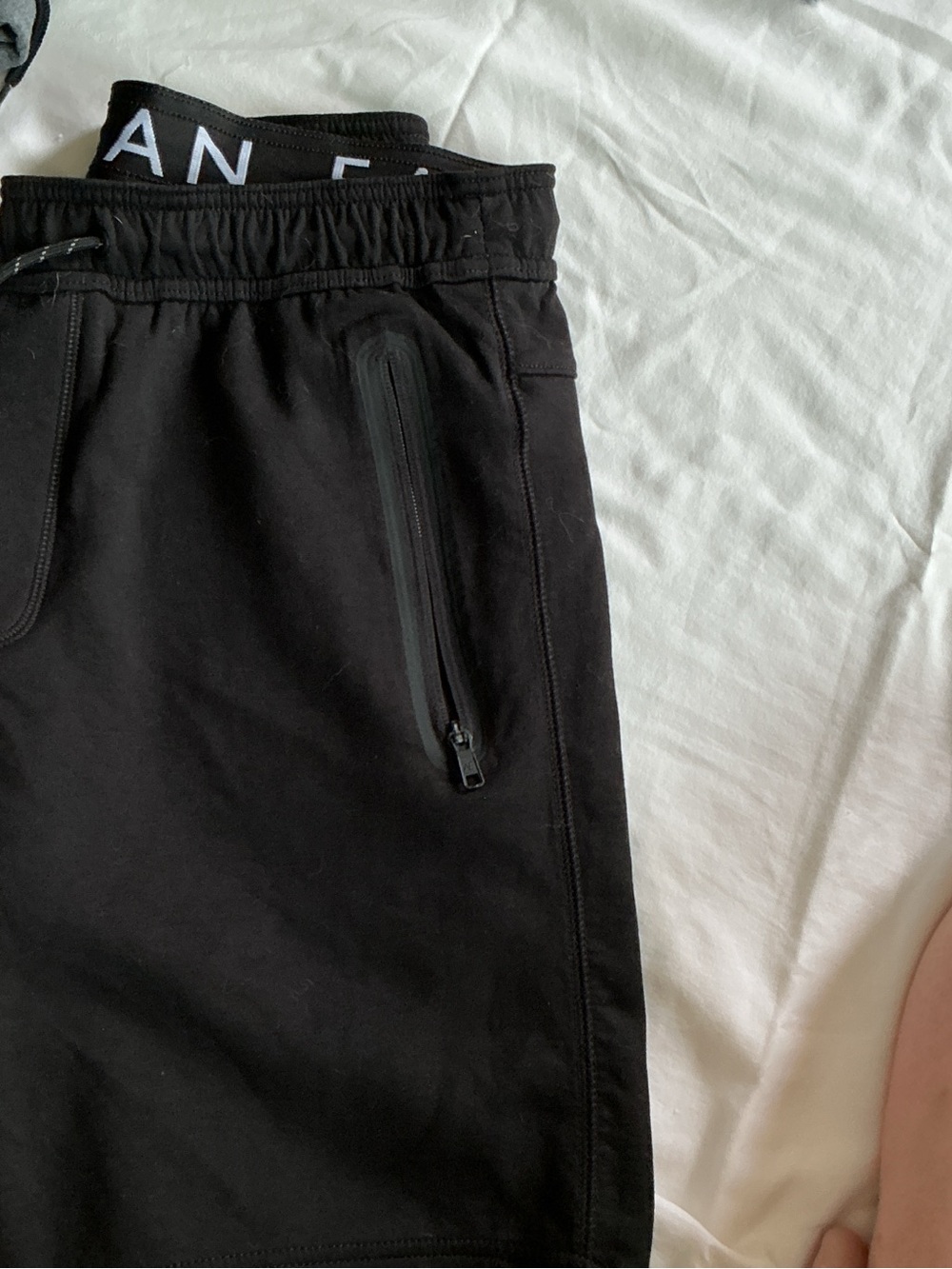 American Eagle Outfitters Men's Black Athletic Zip-Pocket Shorts